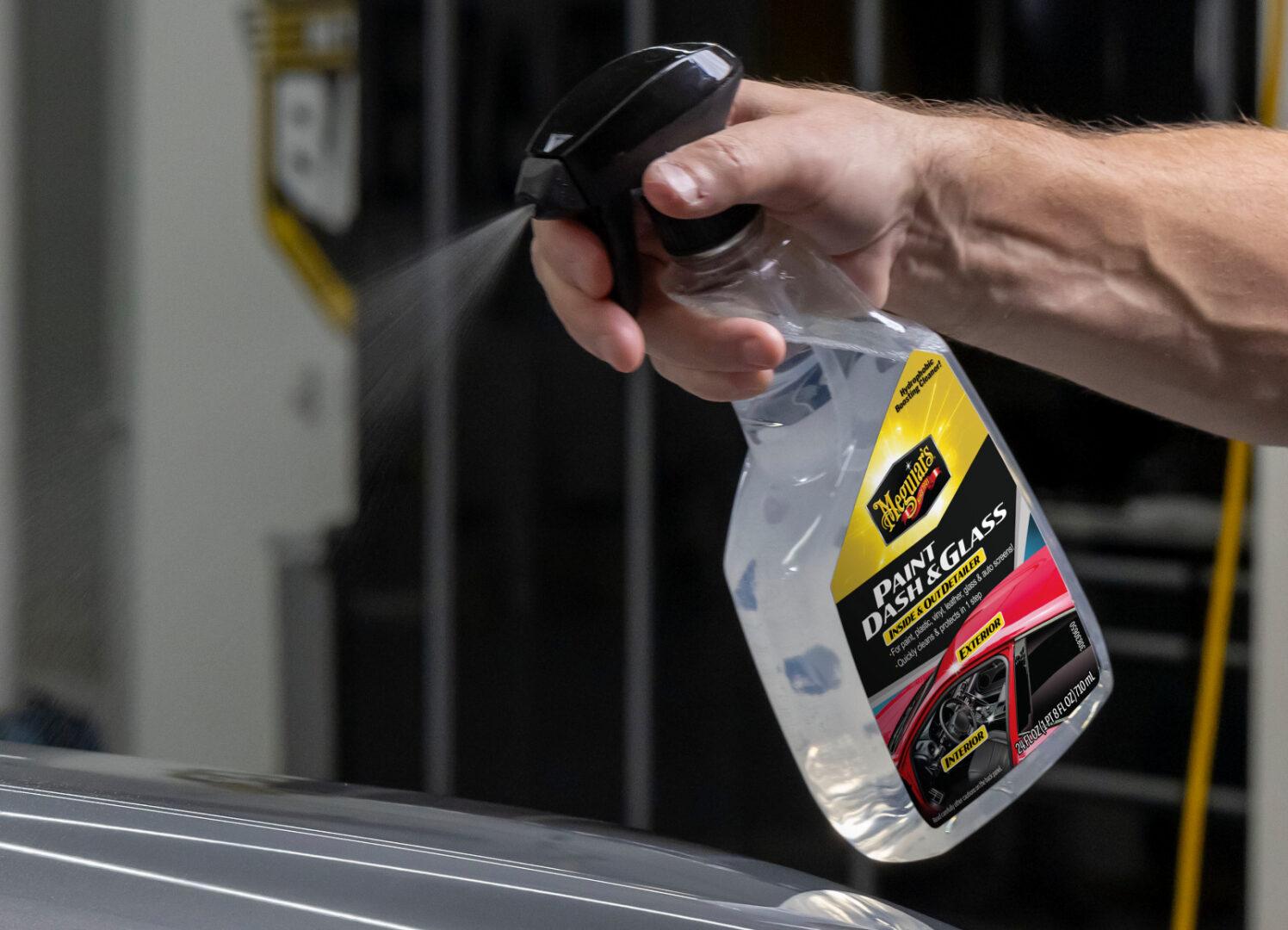 Meguiar's Paint, Dash & Glass Inside & Out Detailer 710 ml 2/3